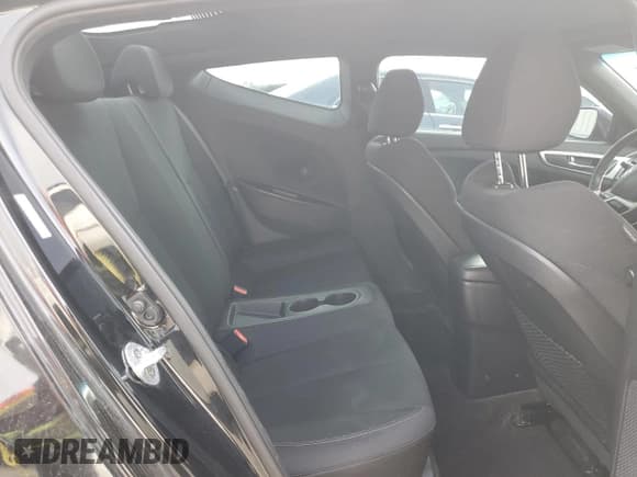 ✅ 2017 Hyundai Veloster • VIN: KMHTC6AD8HU324144 • Lot: 85066764. Wystawiony na Copart z przebiegiem 49 129 mil. Bezpłatny archiwum sprzedaży aukcyjnych z USA i szczegółowy raport historii pojazdu na DreamBid. Zdjęcie 10.