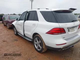 ✅ 2016 Mercedes-Benz GLE 350 • VIN: 4JGDA5HB1GA753120 • Lot: 43552485. Wystawiony na IAAI z przebiegiem 97 127 mil. Bezpłatny archiwum sprzedaży aukcyjnych z USA i szczegółowy raport historii pojazdu na DreamBid. Zdjęcie 3.