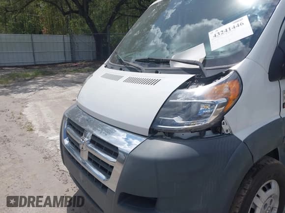 ✅ 2016 Ram ProMaster Cargo • VIN: 3C6TRVAGXGE117895 • Lot: 43241446. Wystawiony na IAAI z przebiegiem 250 374 mil. Bezpłatny archiwum sprzedaży aukcyjnych z USA i szczegółowy raport historii pojazdu na DreamBid. Zdjęcie 6.