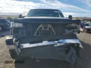 ✅ 2005 Chevrolet Silverado 2500HD LS • VIN: 1GCHK232X5F946066 • Lot: 91932395. Wystawiony na Copart z przebiegiem 180 948 mil. Bezpłatny archiwum sprzedaży aukcyjnych z USA i szczegółowy raport historii pojazdu na DreamBid. Zdjęcie 5.