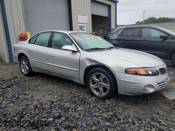 ✅ 2001 Pontiac Bonneville SE • VIN: 1G2HX54K314132594 • Лот: 56895605. Опубликован ранее на Copart с пробегом 270 101 миль. Бесплатный доступ к архиву аукционных продаж из США и подробный отчёт об истории автомобиля на DreamBid. Изображение 4.