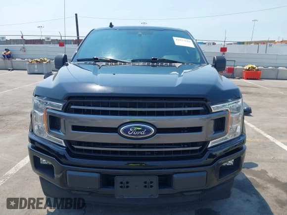 ✅ 2020 Ford F-150 XL • VIN: 1FTEW1CPXLFA33091 • Lot: 42923226. Wystawiony na IAAI z przebiegiem 61 237 mil. Bezpłatny archiwum sprzedaży aukcyjnych z USA i szczegółowy raport historii pojazdu na DreamBid. Zdjęcie 13.