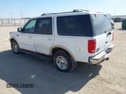 ✅ 1998 Ford Expedition XLT • VIN: 1FMPU18L6WLA67373 • Lot: 41786793. Wystawiony na IAAI z przebiegiem 170 949 mil. Bezpłatny archiwum sprzedaży aukcyjnych z USA i szczegółowy raport historii pojazdu na DreamBid. Zdjęcie 3.