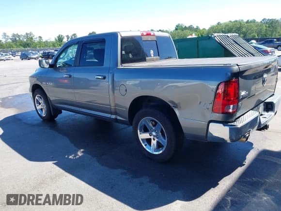 ✅ 2010 Dodge 1500 SLT • VIN: 1D7RB1CT2AS144707 • Lot: 42330344. Wystawiony na IAAI z przebiegiem 238 672 mil. Bezpłatny archiwum sprzedaży aukcyjnych z USA i szczegółowy raport historii pojazdu na DreamBid. Zdjęcie 3.