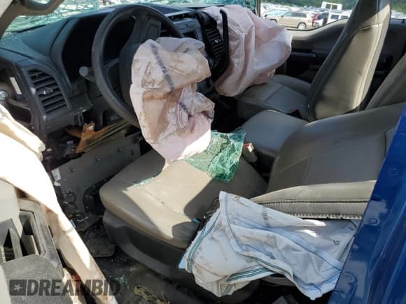 ✅ 2016 Ford F-150 XL • VIN: 1FTMF1E87GKD28437 • Lot: 69589455. Wystawiony na Copart z przebiegiem 111 251 mil. Bezpłatny archiwum sprzedaży aukcyjnych z USA i szczegółowy raport historii pojazdu na DreamBid. Zdjęcie 8.