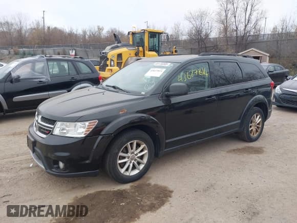 ✅ 2017 Dodge Journey SXT • VIN: 3C4PDDBG8HT592198 • Lot: 43627814. Wystawiony na IAAI z przebiegiem 170 000 mil. Bezpłatny archiwum sprzedaży aukcyjnych z USA i szczegółowy raport historii pojazdu na DreamBid. Zdjęcie 17.