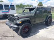 ✅ 2021 Jeep Wrangler Unlimited Rubicon • VIN: 1C4HJXFG6MW599051 • Lot: 42965919. Wystawiony na IAAI z przebiegiem Nie podano. Bezpłatny archiwum sprzedaży aukcyjnych z USA i szczegółowy raport historii pojazdu na DreamBid. Zdjęcie 11.
