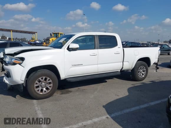 ✅ 2017 Toyota Tacoma SR5 • VIN: 3TMBZ5DN0HM006908 • Lot: 41447018. Listed on IAAI with 43,921 mi. Free auction sales archive from the USA and detailed vehicle history report at DreamBid. Image 14.