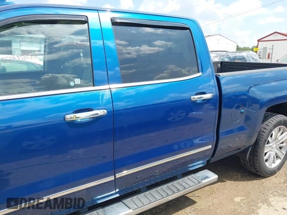 ✅ 2015 Chevrolet Silverado 1500 High Country • VIN: 3GCUKTEJ4FG309148 • Лот: 42969758. Опубликован ранее на IAAI с пробегом 124 225 миль. Бесплатный доступ к архиву аукционных продаж из США и подробный отчёт об истории автомобиля на DreamBid. Изображение 14.