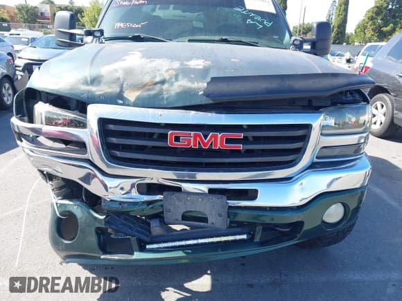 ✅ 2005 GMC Sierra 1500 SLE • VIN: 1GTEK19B55E214552 • Lot: 43475923. Listed on IAAI with 188,902 mi. Free auction sales archive from the USA and detailed vehicle history report at DreamBid. Image 6.