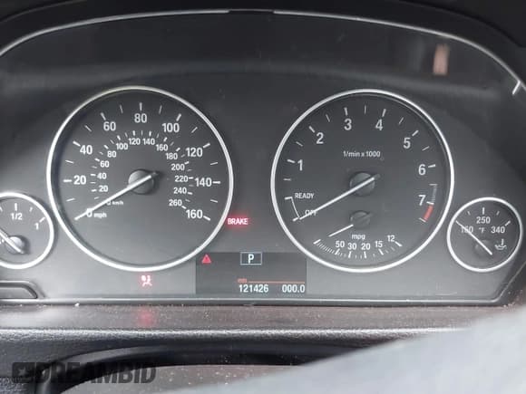 ✅ 2013 BMW 3 Series 320i xDrive • VIN: WBA3C3C54DF982516 • Lot: 43648194. Wystawiony na IAAI z przebiegiem 121 426 mil. Bezpłatny archiwum sprzedaży aukcyjnych z USA i szczegółowy raport historii pojazdu na DreamBid. Zdjęcie 7.