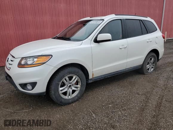 ✅ 2010 Hyundai Santa Fe GL • VIN: 5NMSGDAG3AH350828 • Lot: 81559544. Listed on Copart with 222,618 mi. Free auction sales archive from the USA and detailed vehicle history report at DreamBid. Image 1.