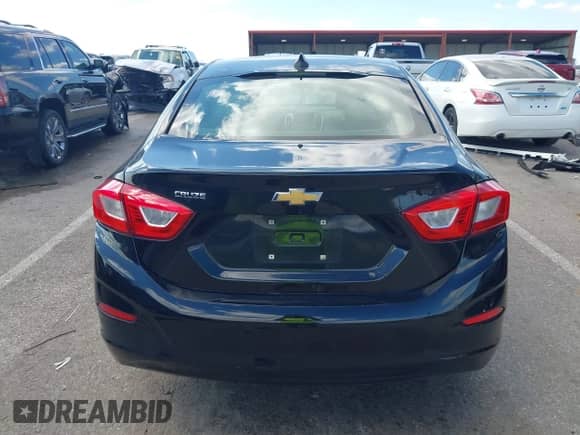 ✅ 2019 Chevrolet Cruze LS • VIN: 1G1BC5SMXK7130108 • Lot: 43291626. Wystawiony na IAAI z przebiegiem 97 511 mil. Bezpłatny archiwum sprzedaży aukcyjnych z USA i szczegółowy raport historii pojazdu na DreamBid. Zdjęcie 16.