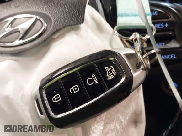 ✅ 2022 Hyundai Venue Limited • VIN: KMHRC8A37NU174410 • Lot: 41646297. Listed on IAAI with 47,210 mi. Free auction sales archive from the USA and detailed vehicle history report at DreamBid. Image 11.