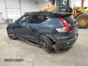 ✅ 2022 Volvo XC40 R-Design • VIN: YV4162UM3N2732255 • Lot: 90449325. Listed on Copart with 29,582 mi. Free auction sales archive from the USA and detailed vehicle history report at DreamBid. Image 2.