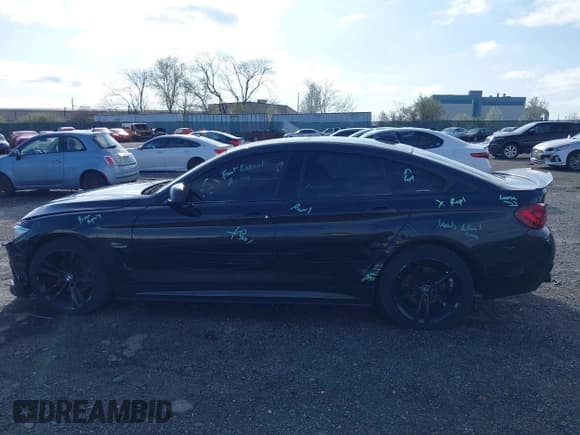 ✅ 2015 BMW 4 Series 428i xDrive • VIN: WBA4A7C5XFD415646 • Lot: 41922684. Listed on IAAI with 67,927 mi. Free auction sales archive from the USA and detailed vehicle history report at DreamBid. Image 15.