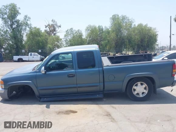 ✅ 2006 GMC Sierra 1500 Work Truck • VIN: 1GTEC19V26Z225476 • Lot: 42451086. Listed on IAAI with 136,894 mi. Free auction sales archive from the USA and detailed vehicle history report at DreamBid. Image 13.
