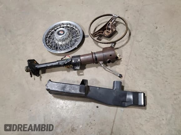 ✅ 1984 Buick Park Avenue • VIN: 1G4AU37Y4EH841300 • Лот: 71970725. Опубликован ранее на Copart с пробегом 7 039 миль. Бесплатный доступ к архиву аукционных продаж из США и подробный отчёт об истории автомобиля на DreamBid. Изображение 12.