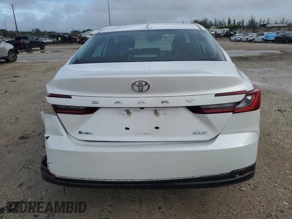 ✅ 2025 Toyota Camry XLE • VIN: 4T1DAACK4SU505693 • Lot: 82363025. Wystawiony na Copart z przebiegiem 20 032 mil. Bezpłatny archiwum sprzedaży aukcyjnych z USA i szczegółowy raport historii pojazdu na DreamBid. Zdjęcie 6.