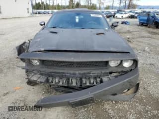 ✅ 2012 Dodge Challenger R/T Classic • VIN: 2C3CDYBT6CH294189 • Lot: 79503804. Wystawiony na Copart z przebiegiem 130 120 mil. Bezpłatny archiwum sprzedaży aukcyjnych z USA i szczegółowy raport historii pojazdu na DreamBid. Zdjęcie 5.