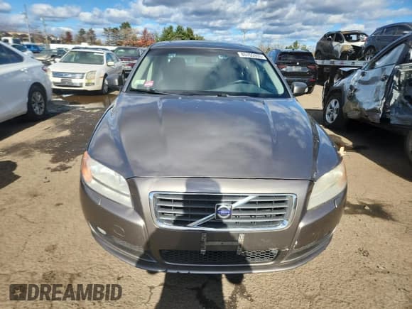 ✅ 2009 Volvo S80 I6 Turbo • VIN: YV1AH992991092975 • Лот: 85705935. Опубликован ранее на Copart с пробегом 204 138 миль. Бесплатный доступ к архиву аукционных продаж из США и подробный отчёт об истории автомобиля на DreamBid. Изображение 5.