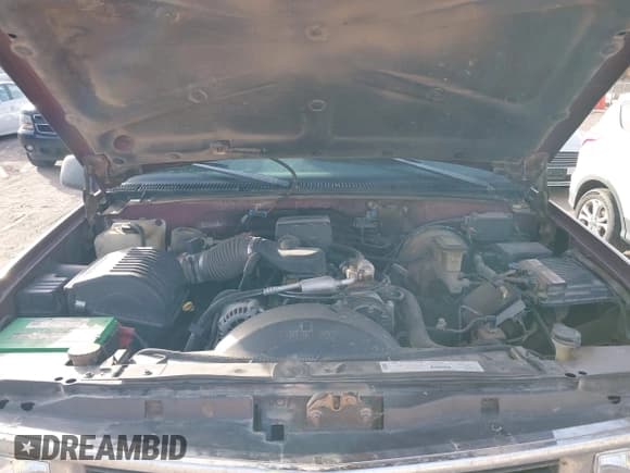 ✅ 1998 Chevrolet Silverado 1500 • VIN: 2GCEK19R0W1215205 • Lot: 43618019. Listed on IAAI with 181,860 mi. Free auction sales archive from the USA and detailed vehicle history report at DreamBid. Image 10.