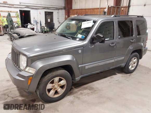✅ 2012 Jeep Liberty Sport • VIN: 1C4PJMAK7CW118700 • Lot: 43778898. Wystawiony na IAAI z przebiegiem 156 901 mil. Bezpłatny archiwum sprzedaży aukcyjnych z USA i szczegółowy raport historii pojazdu na DreamBid. Zdjęcie 2.