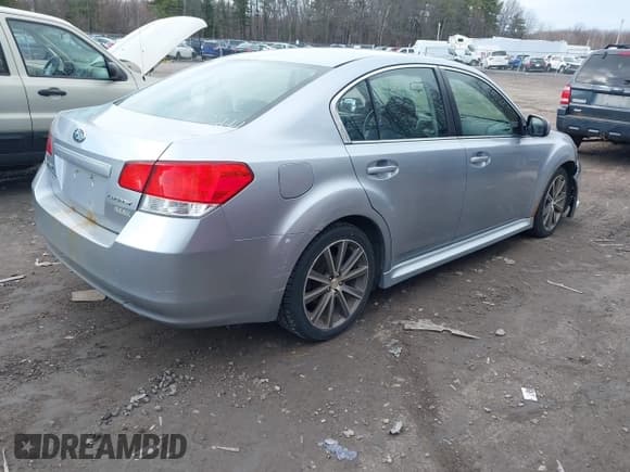 ✅ 2013 Subaru Legacy Special Sports • VIN: 4S3BMBG62D3027157 • Lot: 42038683. Listed on IAAI with 227,248 mi. Free auction sales archive from the USA and detailed vehicle history report at DreamBid. Image 4.
