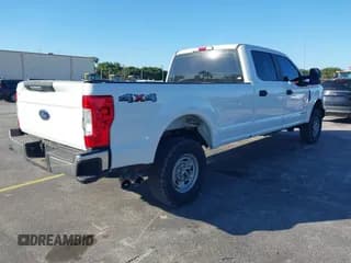 ✅ 2018 Ford F-250 King Ranch • VIN: 1FT7W2BT7JEB31222 • Lot: 43767459. Wystawiony na IAAI z przebiegiem 254 782 mil. Bezpłatny archiwum sprzedaży aukcyjnych z USA i szczegółowy raport historii pojazdu na DreamBid. Zdjęcie 4.