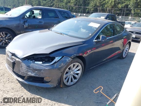 ✅ 2016 Tesla Model S 70 • VIN: 5YJSA1E19GF151606 • Лот: 43295543. Опубликован ранее на IAAI с пробегом 67 538 миль. Бесплатный доступ к архиву аукционных продаж из США и подробный отчёт об истории автомобиля на DreamBid. Изображение 2.