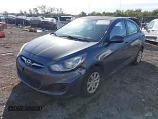 2012 Hyundai Accent GLS z VIN KMHCT4AE1CU196920, wystawiony jako IAAI lot #43477431 z przebiegiem 162 458 mil mil oraz . Historia ofert i sprzedaży dostępna na DreamBid. Obrazek 2.