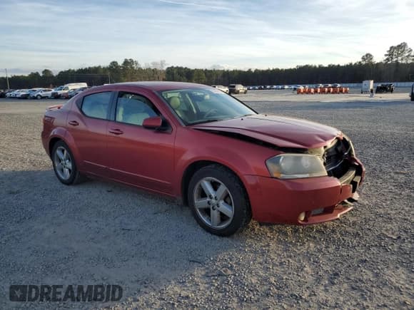 ✅ 2008 Dodge Avenger R/T • VIN: 1B3LC76M68N648983 • Lot: 85356184. Wystawiony na Copart z przebiegiem 191 518 mil. Bezpłatny archiwum sprzedaży aukcyjnych z USA i szczegółowy raport historii pojazdu na DreamBid. Zdjęcie 4.