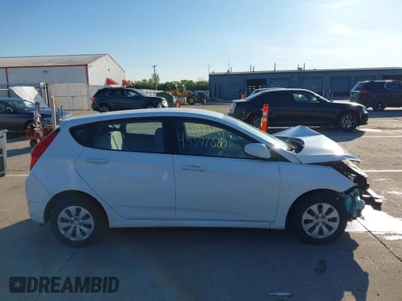 ✅ 2017 Hyundai Accent SE • VIN: KMHCT5AE6HU338434 • Лот: 43397886. Опубликован ранее на IAAI с пробегом 140 361 миль. Бесплатный доступ к архиву аукционных продаж из США и подробный отчёт об истории автомобиля на DreamBid. Изображение 14.