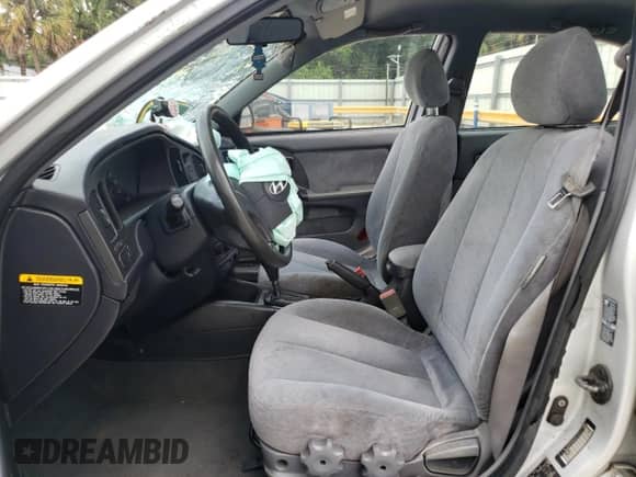 2006 Hyundai Elantra GLS с VIN KMHDN46D16U279492, выставлен на аукционе Copart как лот 58852794 с пробегом 174 976 миль миль и Списание • Salvage title. История ставок и продаж доступна на DreamBid. Изображение 7.