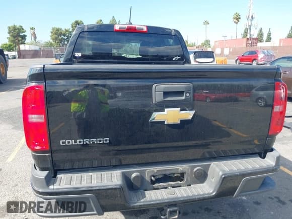 ✅ 2020 Chevrolet Colorado 2WD Work Truck • VIN: 1GCGSBEA7L1240201 • Лот: 43389989. Опубликован ранее на IAAI с пробегом Не указан. Бесплатный доступ к архиву аукционных продаж из США и подробный отчёт об истории автомобиля на DreamBid. Изображение 16.