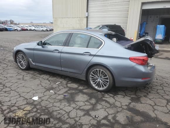 ✅ 2018 BMW 5 Series 540i • VIN: WBAJE5C50JWA97466 • Lot: 91938645. Wystawiony na Copart z przebiegiem 51 912 mil. Bezpłatny archiwum sprzedaży aukcyjnych z USA i szczegółowy raport historii pojazdu na DreamBid. Zdjęcie 2.