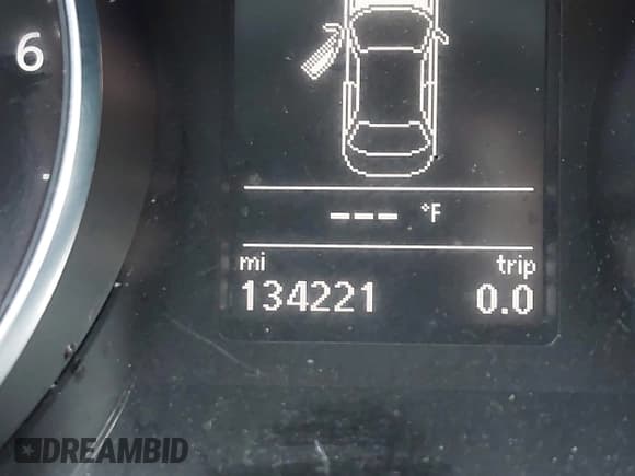 ✅ 2017 Volkswagen Passat S • VIN: 1VWAT7A35HC003660 • Лот: 43744158. Опубликован ранее на IAAI с пробегом 134 221 миль. Бесплатный доступ к архиву аукционных продаж из США и подробный отчёт об истории автомобиля на DreamBid. Изображение 16.