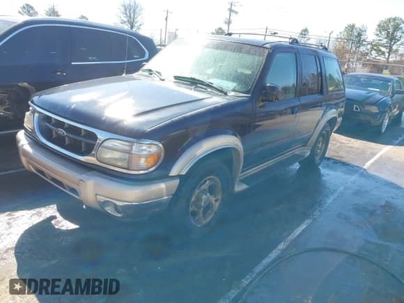 ✅ 2000 Ford Explorer Eddie Bauer • VIN: 1FMDU74E6YZB25124 • Lot: 41705960. Wystawiony na IAAI z przebiegiem 204 513 mil. Bezpłatny archiwum sprzedaży aukcyjnych z USA i szczegółowy raport historii pojazdu na DreamBid. Zdjęcie 17.