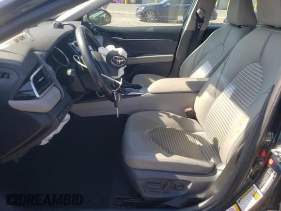 ✅ 2018 Toyota Camry SE • VIN: 4T1B11HK3JU598365 • Lot: 89561565. Listed on Copart with 99,371 mi. Free auction sales archive from the USA and detailed vehicle history report at DreamBid. Image 7.