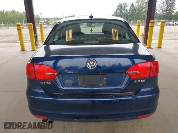 ✅ 2011 Volkswagen Jetta SE • VIN: 3VWDZ7AJ6BM078917 • Лот: 42298264. Опубликован ранее на IAAI с пробегом 131 635 миль. Бесплатный доступ к архиву аукционных продаж из США и подробный отчёт об истории автомобиля на DreamBid. Изображение 16.