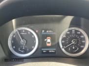 ✅ 2019 Hyundai Sonata Limited • VIN: 5NPE34AF3KH764227 • Lot: 91516365. Listed on Copart with 45,296 mi. Free auction sales archive from the USA and detailed vehicle history report at DreamBid. Image 9.