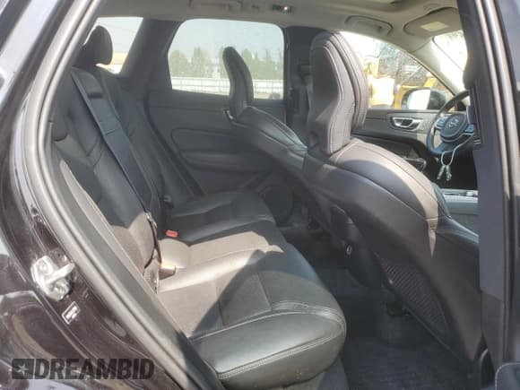 ✅ 2020 Volvo XC60 Inscription • VIN: YV4A22RL6L1571608 • Lot: 68835324. Listed on Copart with 124,206 mi. Free auction sales archive from the USA and detailed vehicle history report at DreamBid. Image 12.