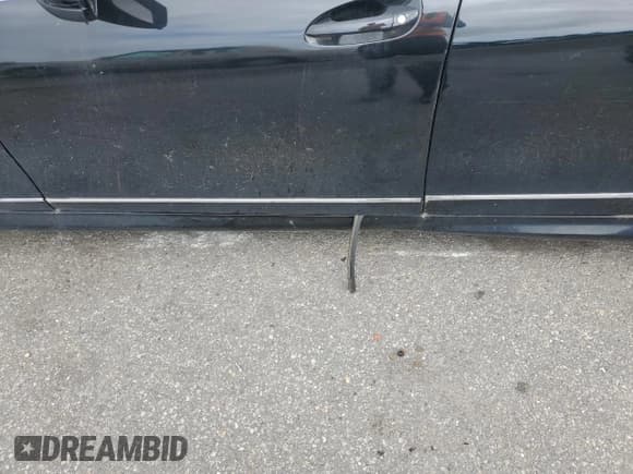 ✅ 2011 Mercedes-Benz C 300 Sport • VIN: WDDGF8BB4BF541990 • Lot: 68858775. Listed on Copart with 127,612 mi. Free auction sales archive from the USA and detailed vehicle history report at DreamBid. Image 9.