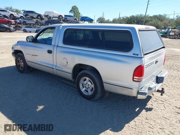✅ 2001 Dodge Dakota • VIN: 1B7FL26X61S314050 • Лот: 43685358. Опубликован ранее на IAAI с пробегом 247 858 миль. Бесплатный доступ к архиву аукционных продаж из США и подробный отчёт об истории автомобиля на DreamBid. Изображение 3.