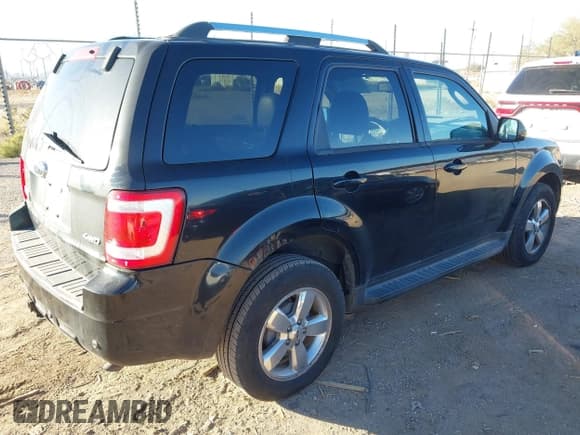✅ 2009 Ford Escape Limited • VIN: 1FMCU94G39KC57244 • Лот: 43895526. Опубликован ранее на IAAI с пробегом 133 660 миль. Бесплатный доступ к архиву аукционных продаж из США и подробный отчёт об истории автомобиля на DreamBid. Изображение 4.