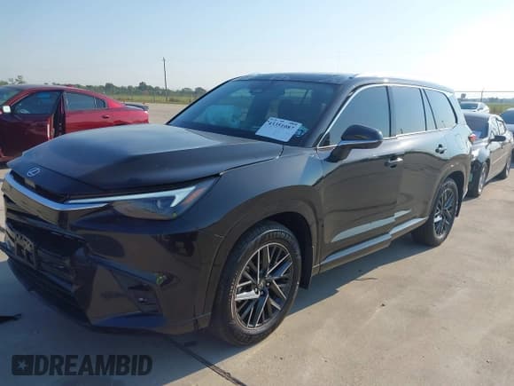 ✅ 2025 Lexus TX 350 Premium • VIN: 5TDAAAB65SS040941 • Лот: 43351087. Опубликован ранее на IAAI с пробегом 6 632 миль. Бесплатный доступ к архиву аукционных продаж из США и подробный отчёт об истории автомобиля на DreamBid. Изображение 17.