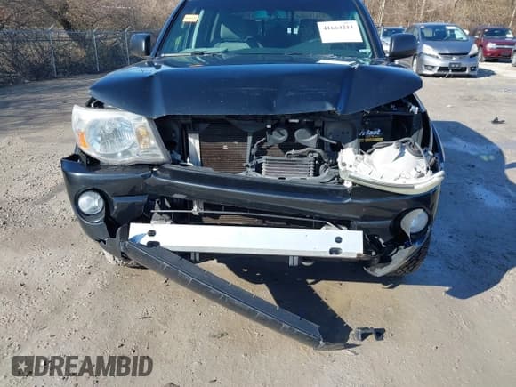 ✅ 2009 Toyota Tacoma PreRunner • VIN: 3TMJU62N99M074807 • Lot: 41664211. Listed on IAAI with 230,481 mi. Free auction sales archive from the USA and detailed vehicle history report at DreamBid. Image 6.