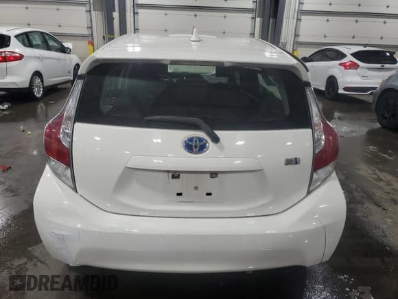 ✅ 2016 Toyota Prius One • VIN: JTDKDTB38G1132952 • Lot: 80446925. Listed on Copart with 116,694 mi. Free auction sales archive from the USA and detailed vehicle history report at DreamBid. Image 6.
