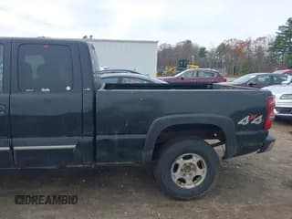 ✅ 2004 Chevrolet Silverado 1500 • VIN: 2GCEK19T941245523 • Lot: 43642068. Wystawiony na IAAI z przebiegiem 216 961 mil. Bezpłatny archiwum sprzedaży aukcyjnych z USA i szczegółowy raport historii pojazdu na DreamBid. Zdjęcie 6.