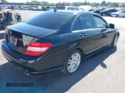 ✅ 2008 Mercedes-Benz C 300 Sport • VIN: WDDGF54XX8F107010 • Lot: 43235393. Wystawiony na IAAI z przebiegiem 91 417 mil. Bezpłatny archiwum sprzedaży aukcyjnych z USA i szczegółowy raport historii pojazdu na DreamBid. Zdjęcie 4.